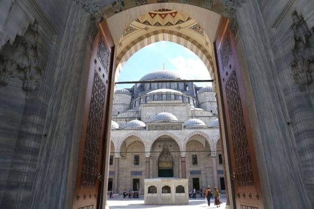 Travel to Istanbul, Turkey