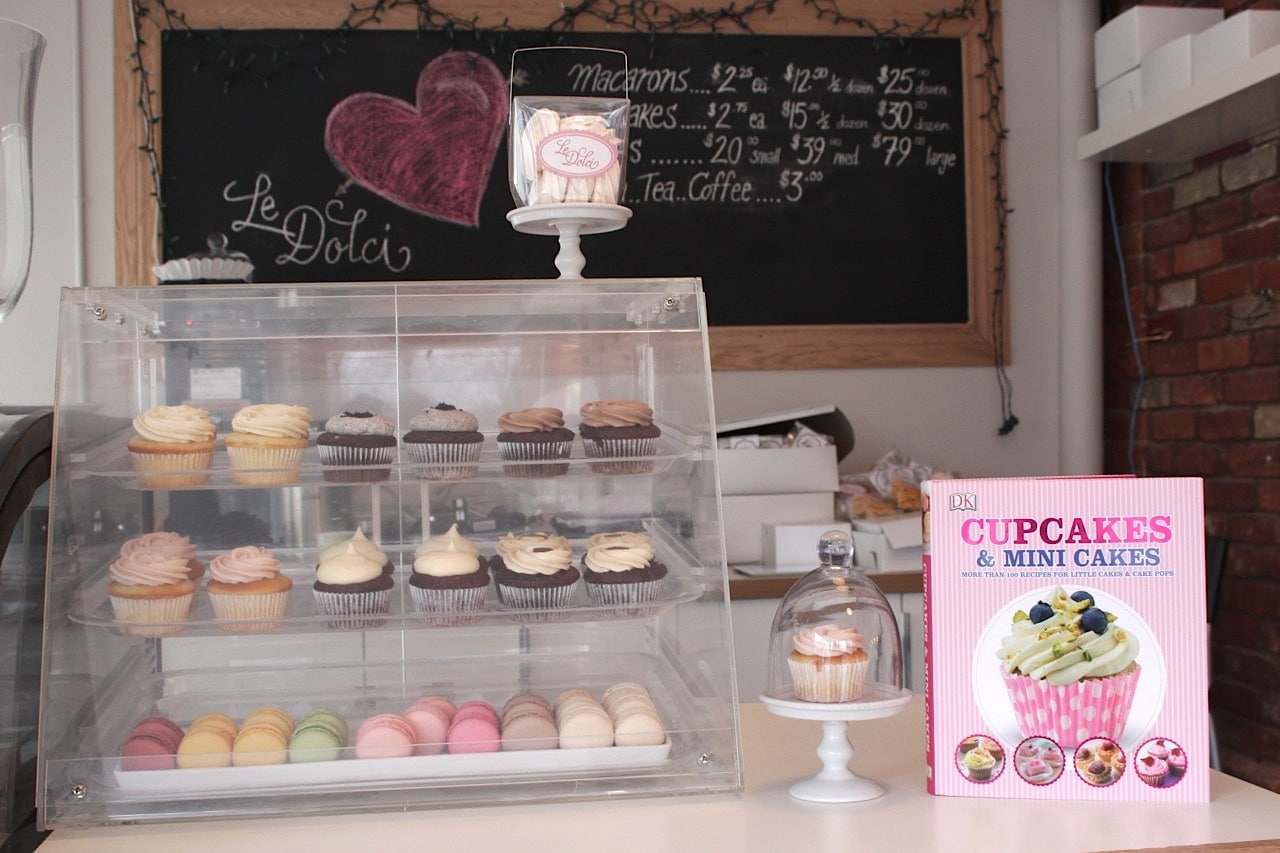 Chic Designer Cupcakes : Le Dolci Foodie Studio