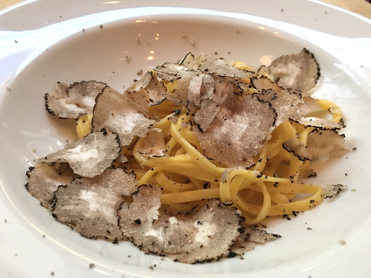 Locale Mercatto: Taglierini with butter, truffles, pepper, parmiggiano