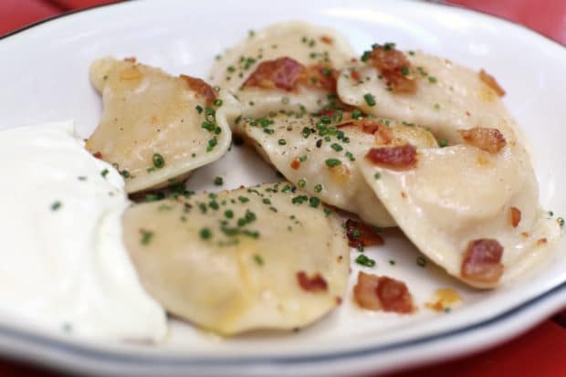 Tennessee Tavern Toronto: Eastern European Restaurant in Parkdale