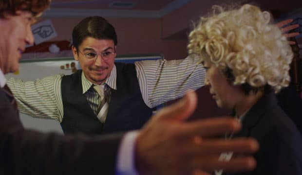 Desperate Japanese Woman Falls for Josh Hartnett in Oh Lucy!