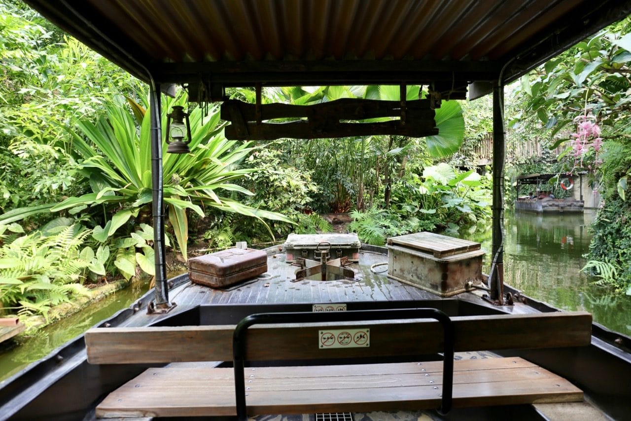 Take a river cruise through a tropical jungle at Zoo Leipzig.