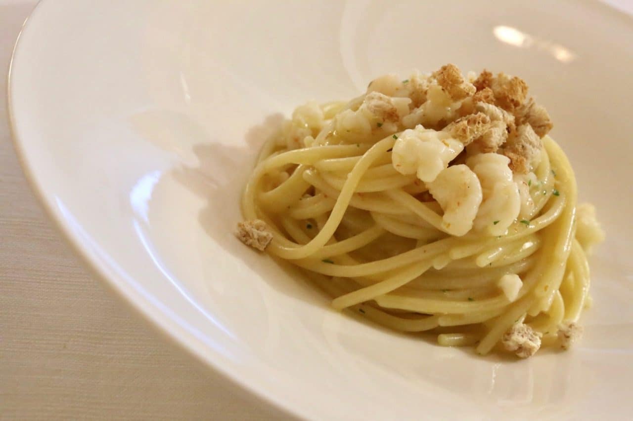 Spaghettoni with Argentario shrimp.
