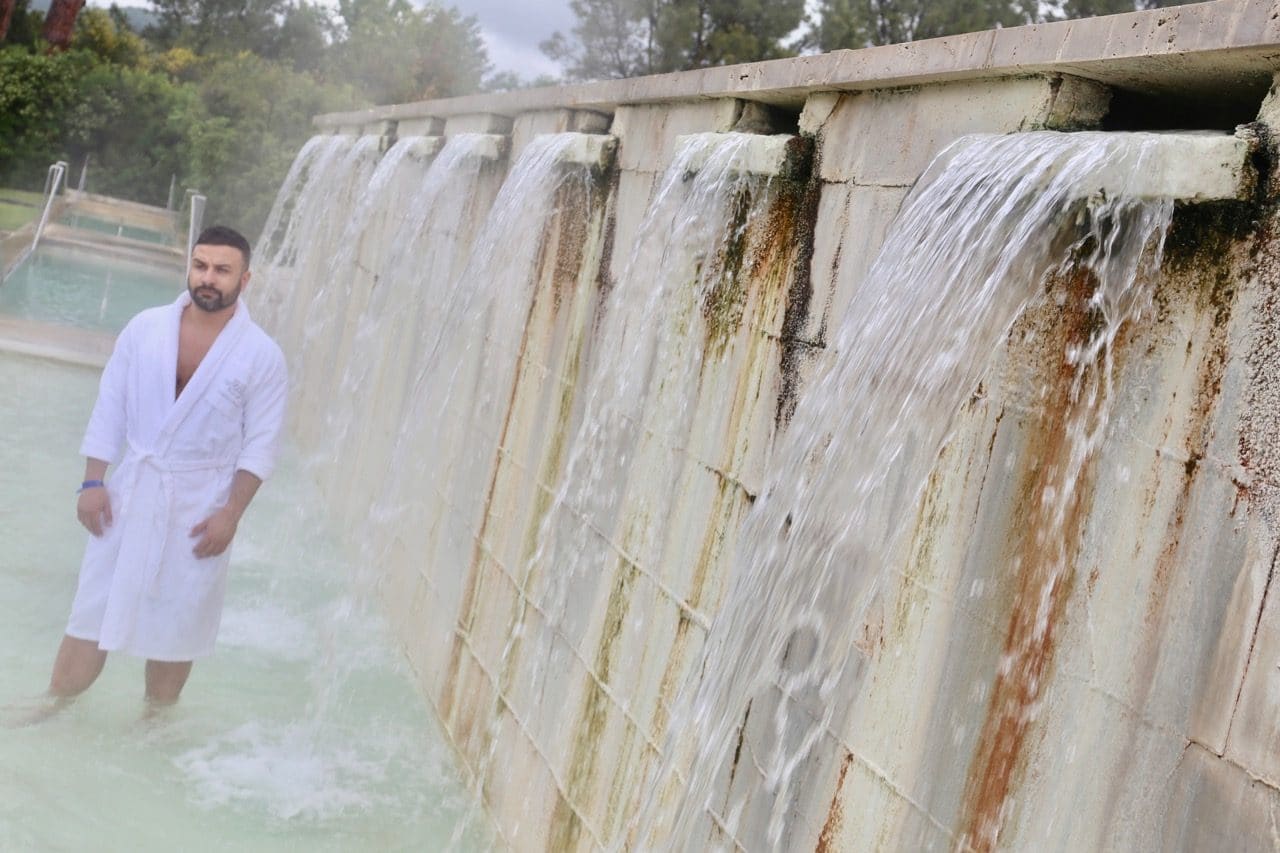 Outdoor hot tub at Saturnia resort.