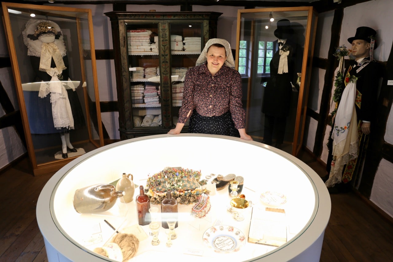 Learn about local Sorbian wedding culture through vintage fashions.