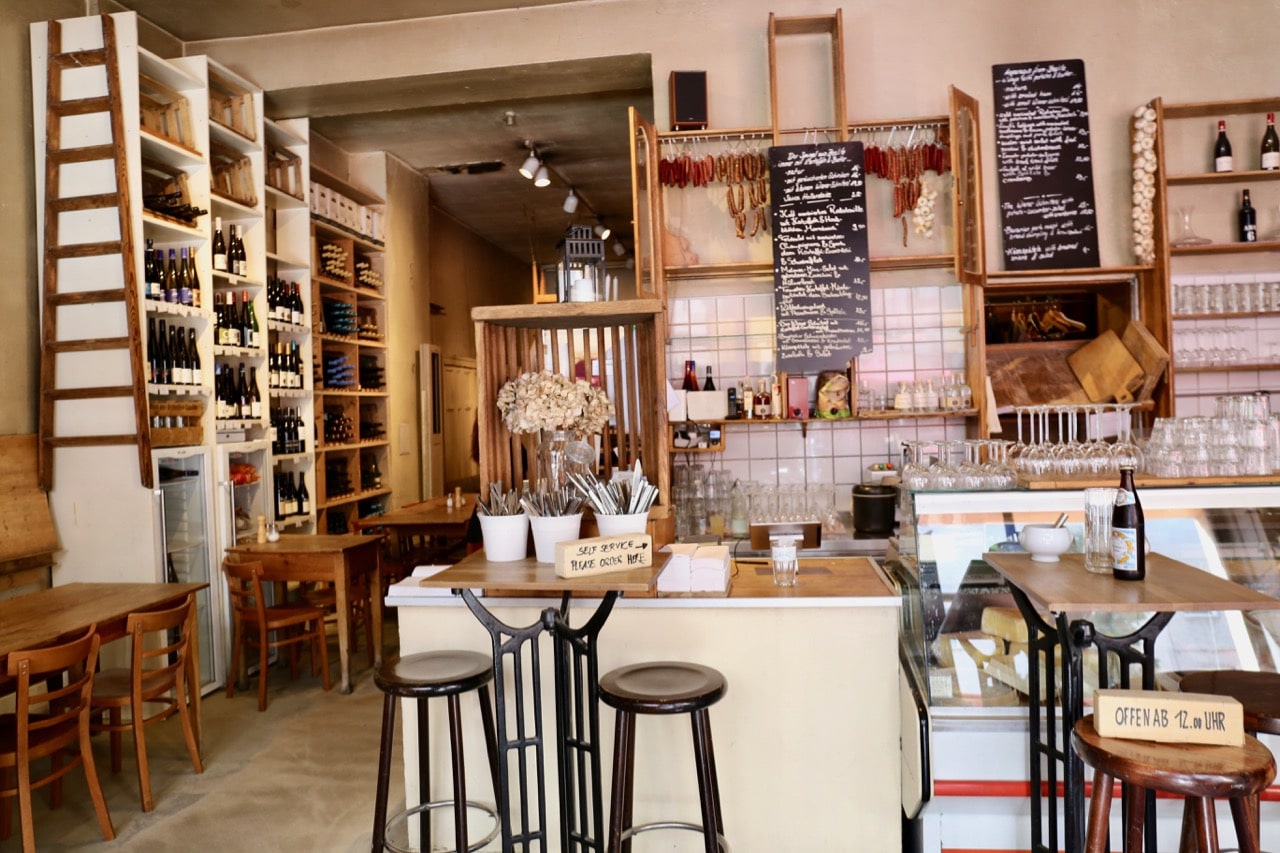 Berlin Food Tour: Enjoy lunch at Lebensmittle in Mitte to sample traditional German dishes.