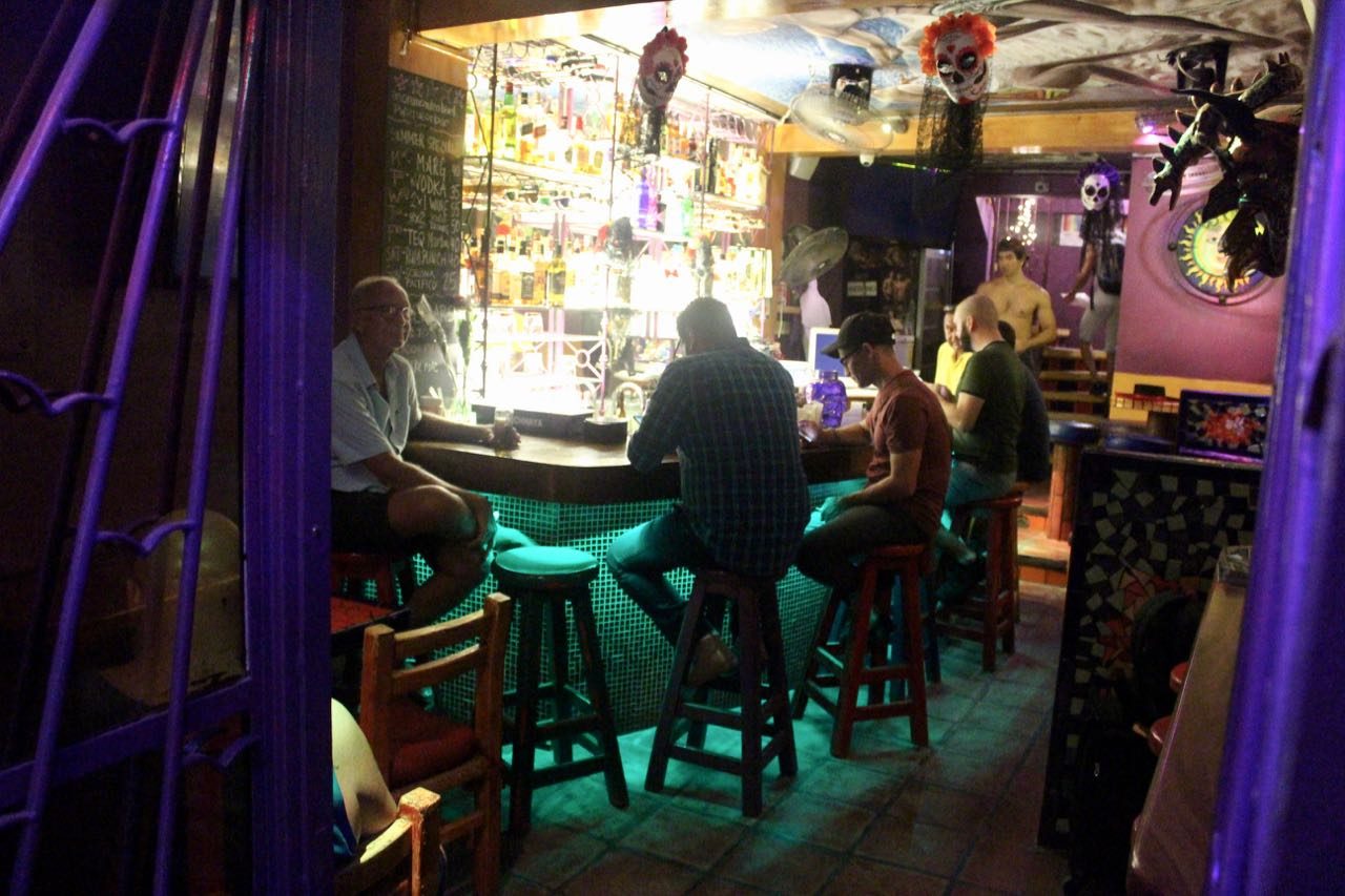 Anonimo Video Bar is a small, hole-in-the-wall gay bar in Zona Romantica.