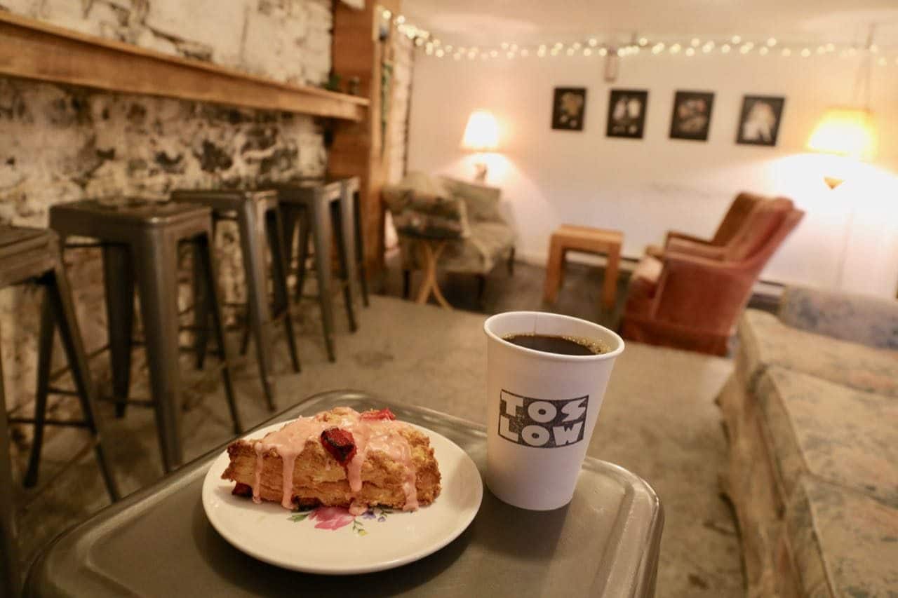 Toslow serves fresh pastries and coffee in a hipster interior. 