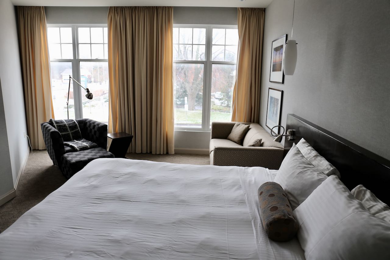 The Shaw Club is the best boutique hotel for theatre lovers visiting Niagara on the Lake.
