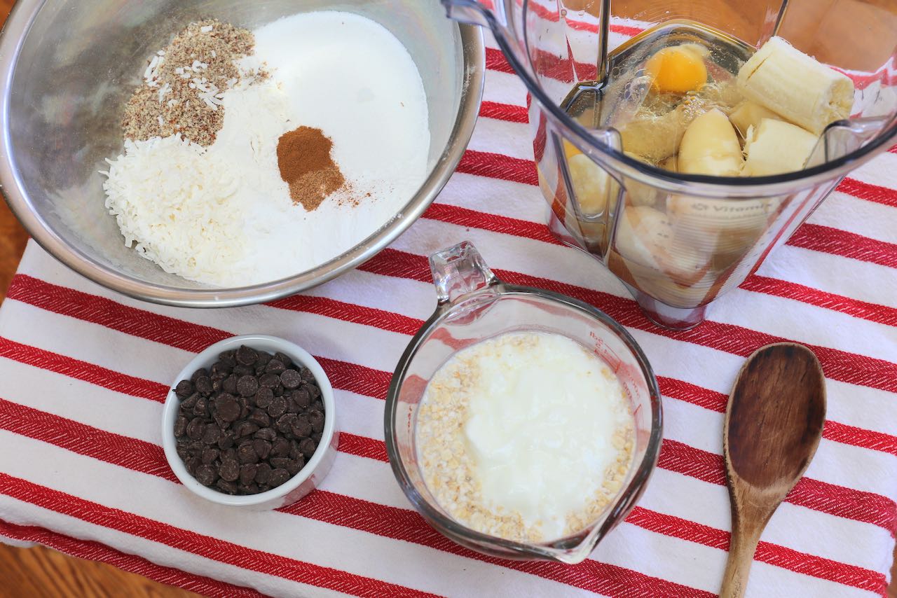 Use a blender to mix bananas, eggs, oil and vanilla so the batter is smooth not lumpy.