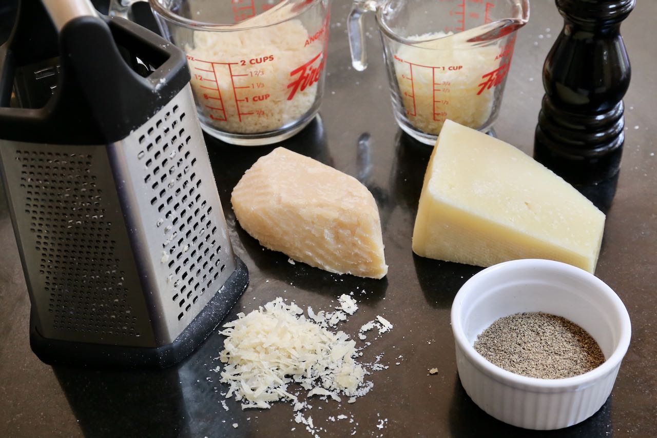 Cacio e Pepe sauce is made of pepper, pecorino, parmesan, butter and paster water.