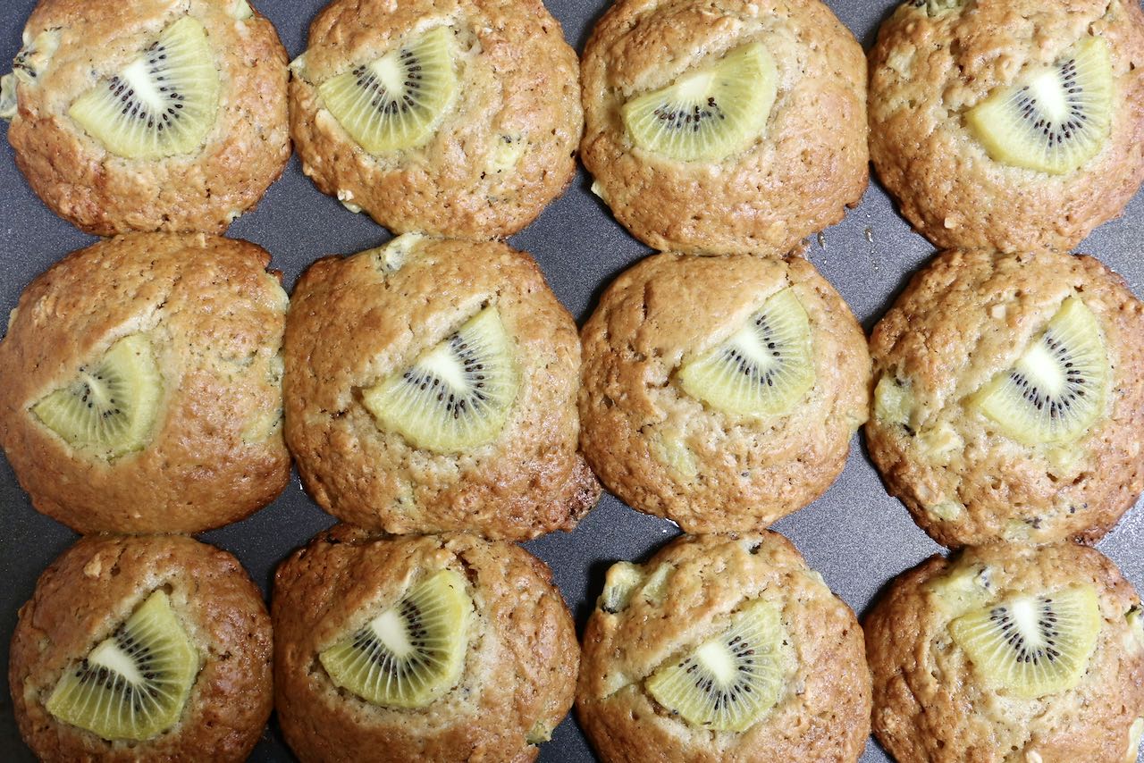 Healthy Kiwi Muffins Recipe | dobbernationLOVES Healthy Kiwi Muffins Recipe | dobbernationLOVES