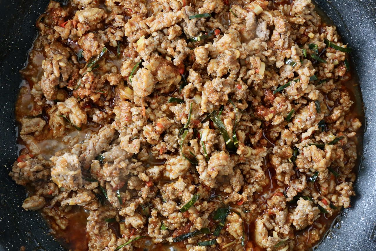 Khua Kling is a dry Thai mince curry.