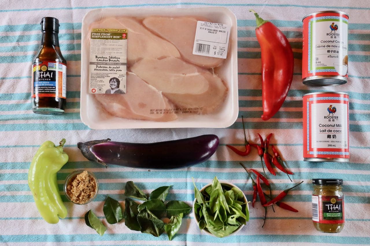 Ingredients you'll need to make homemade Gaeng Keow Wan.