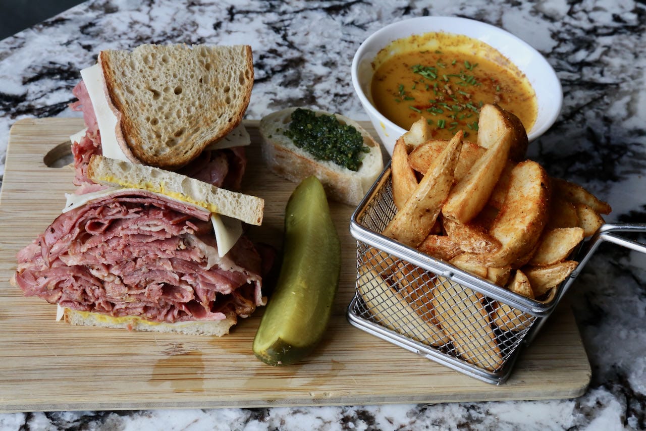 Restaurants in Muskoka: Main St. Delicatessen serves the best smoked meat sandwich in Muskoka.