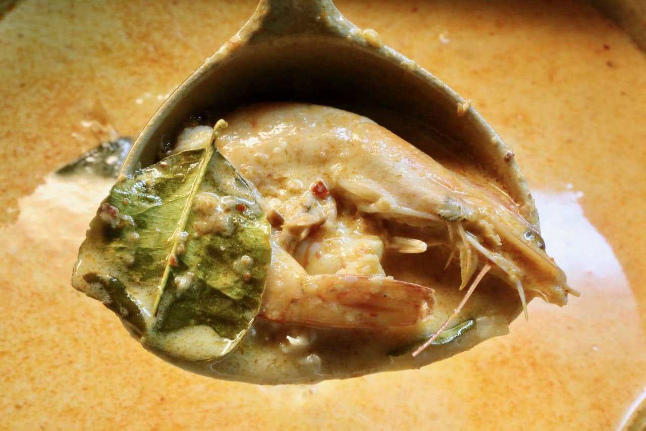 Cook the shrimp with the shell on to add additional flavour to your homemade Seafood Laksa.