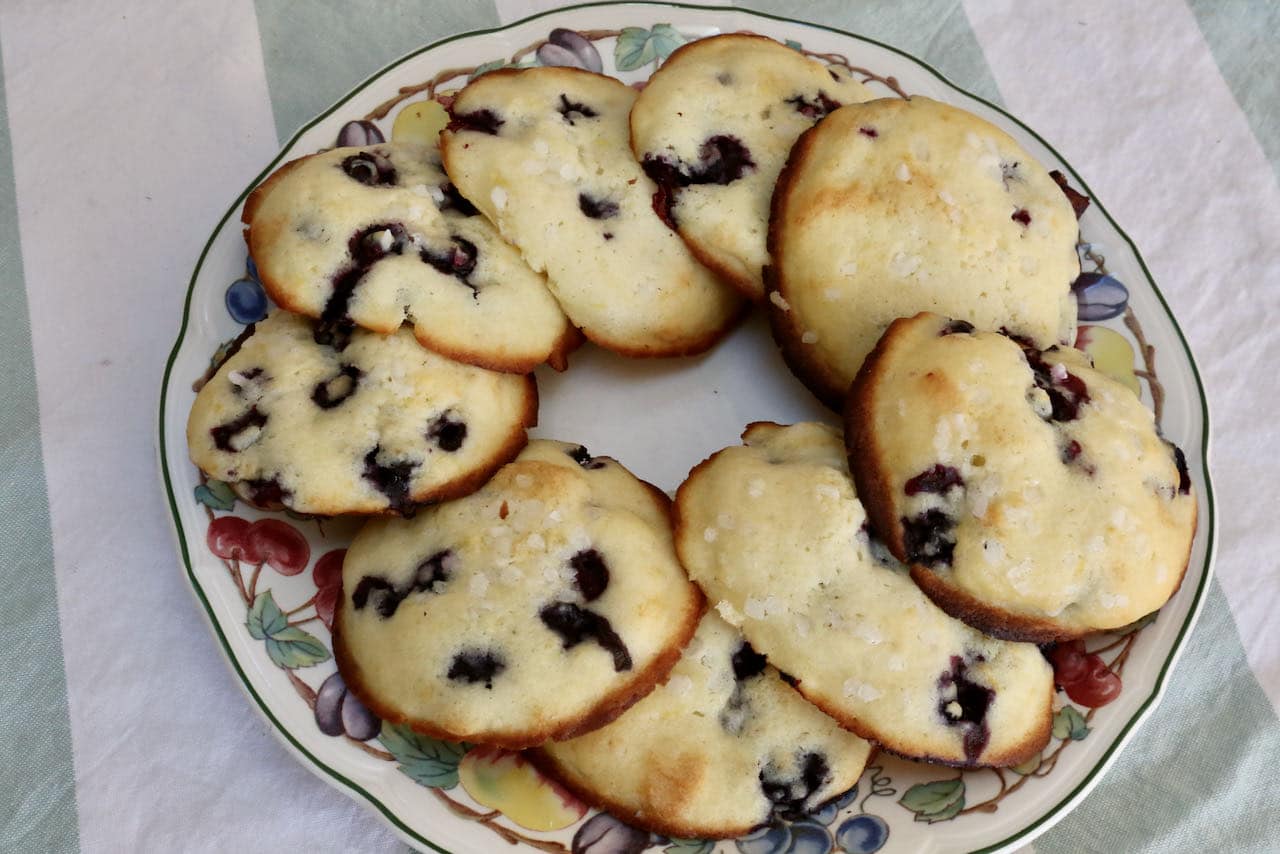 Now you're an expert on "what is a muffin top!"