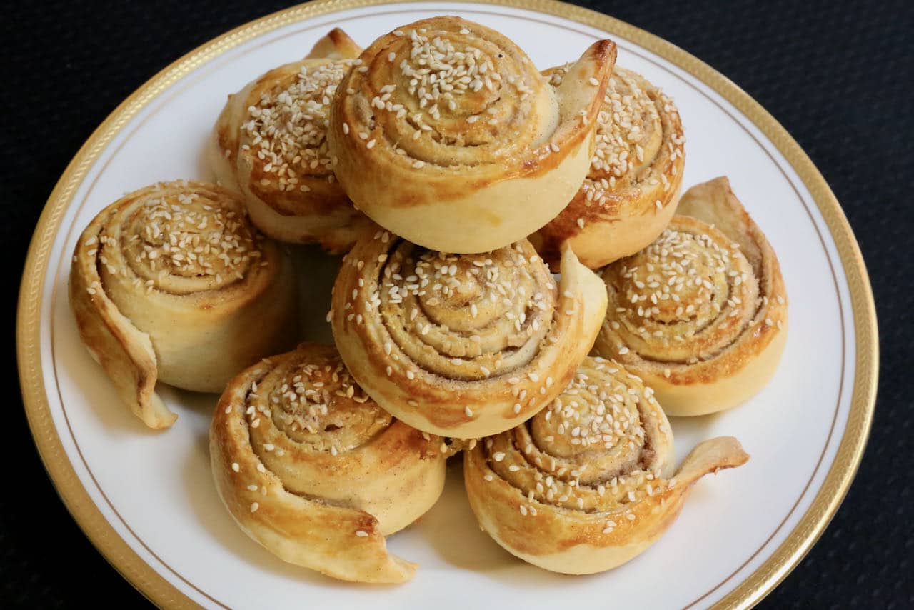 Now you're an expert on how to make homemade Tahini Rolls! 