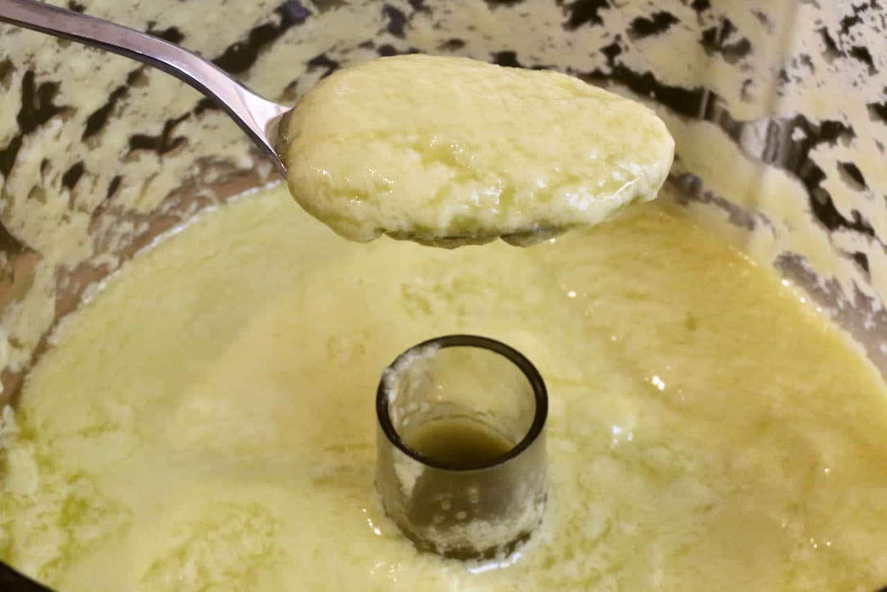 Prepare Malfouf Salad dressing in a food processor until smooth.