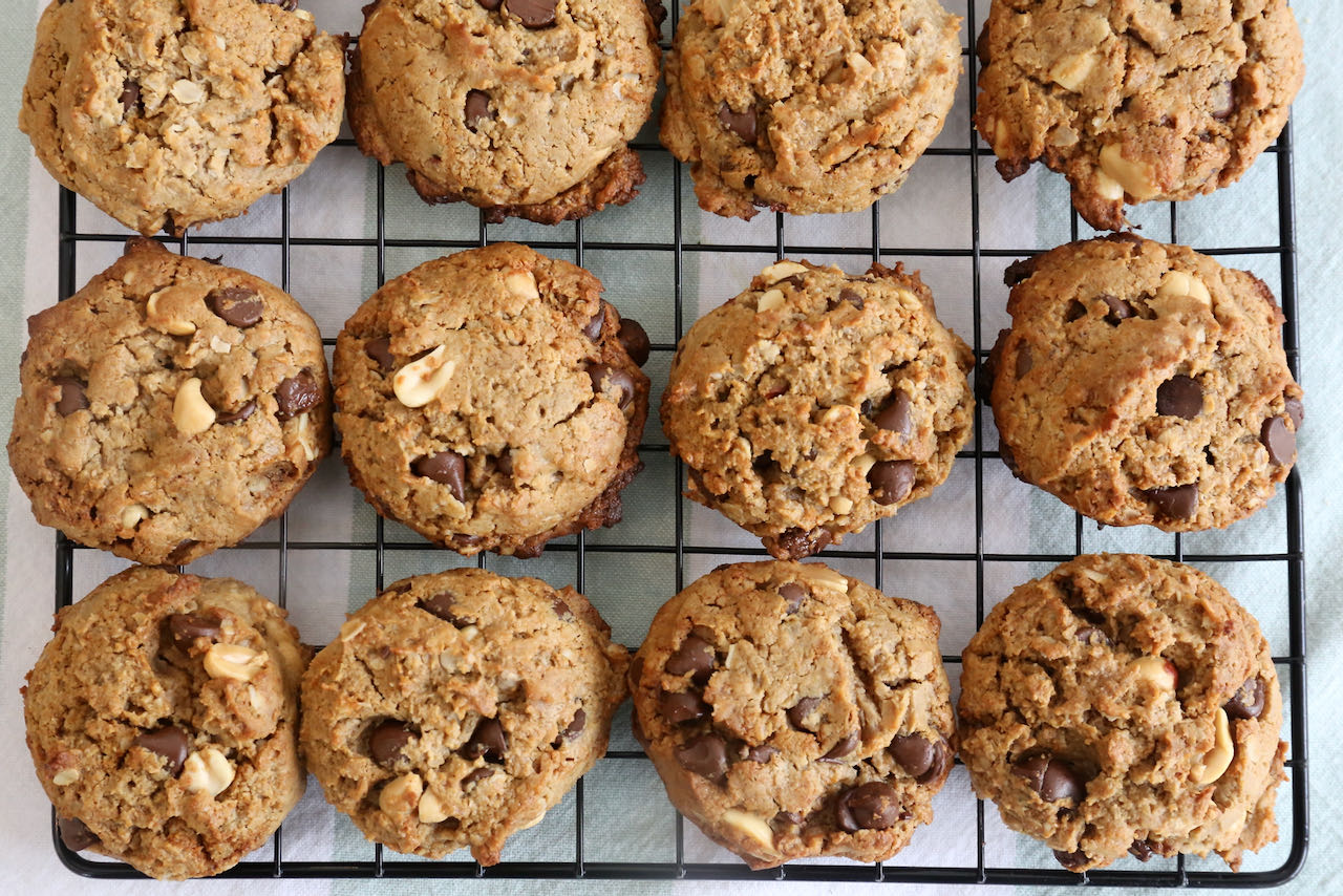 Cookies are the best munchies for sweet lovers. 