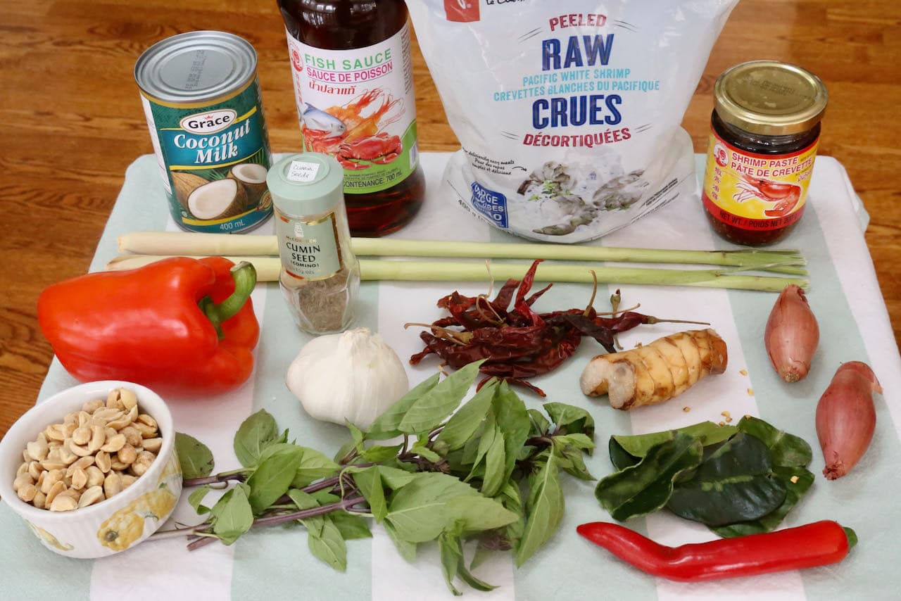Traditional Thai Prawn Panang Curry recipe ingredients. 