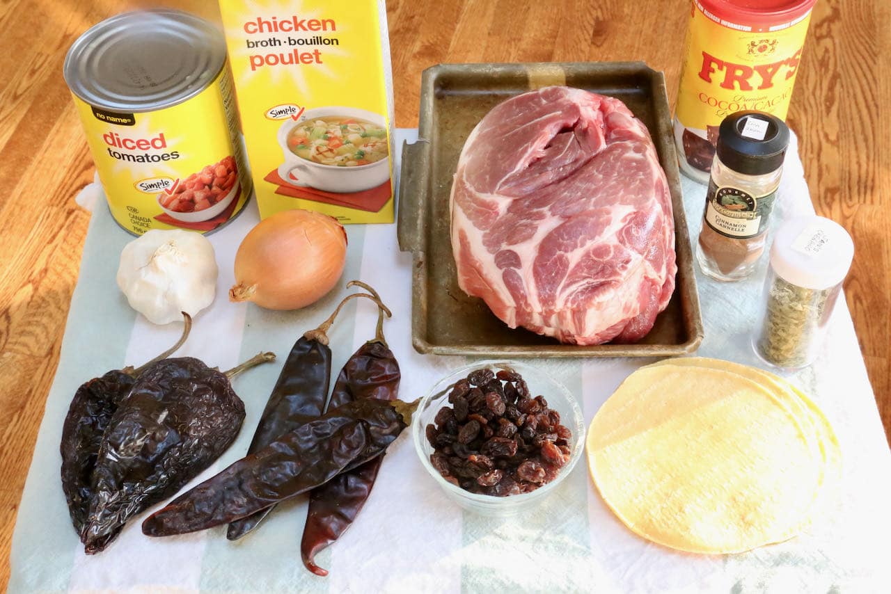 Traditional Asado de Boda recipe ingredients.