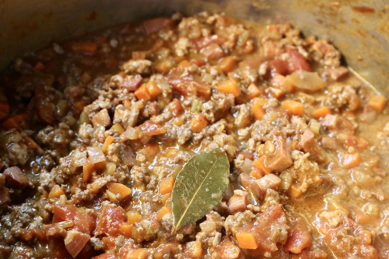 The ragu sauce for Tagliatelle alla Bolognese should be chunky.