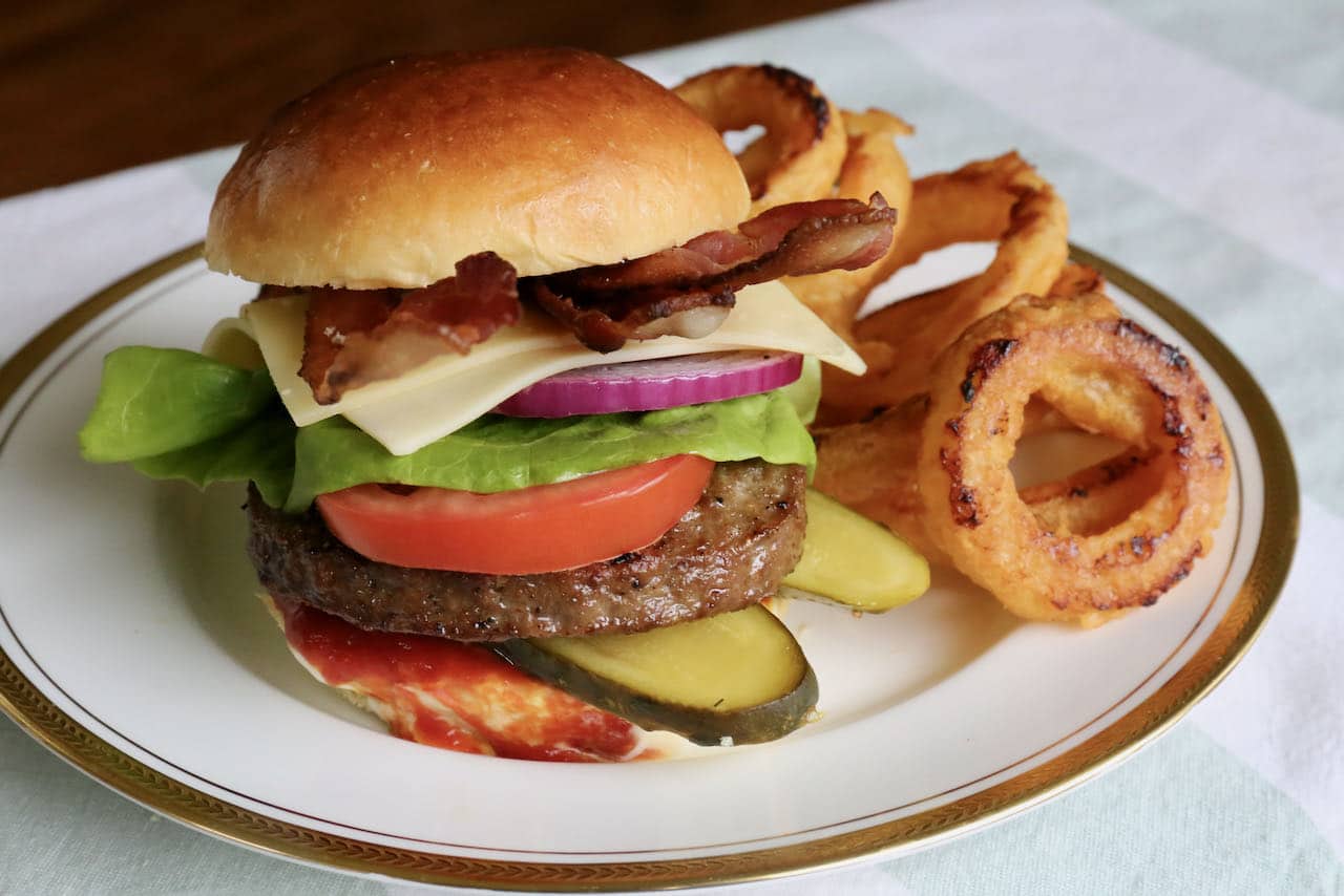 Serve crispy onion rings with barbecue burgers, grilled steaks or as a simple snack.