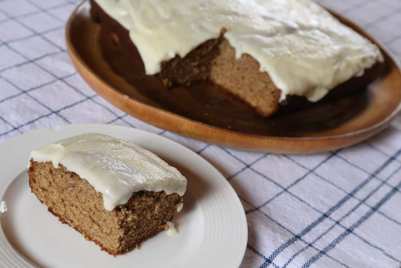This easy Gluten Free Banana Cake recipe is prepared with oat flour, almond flour and cornstarch. 