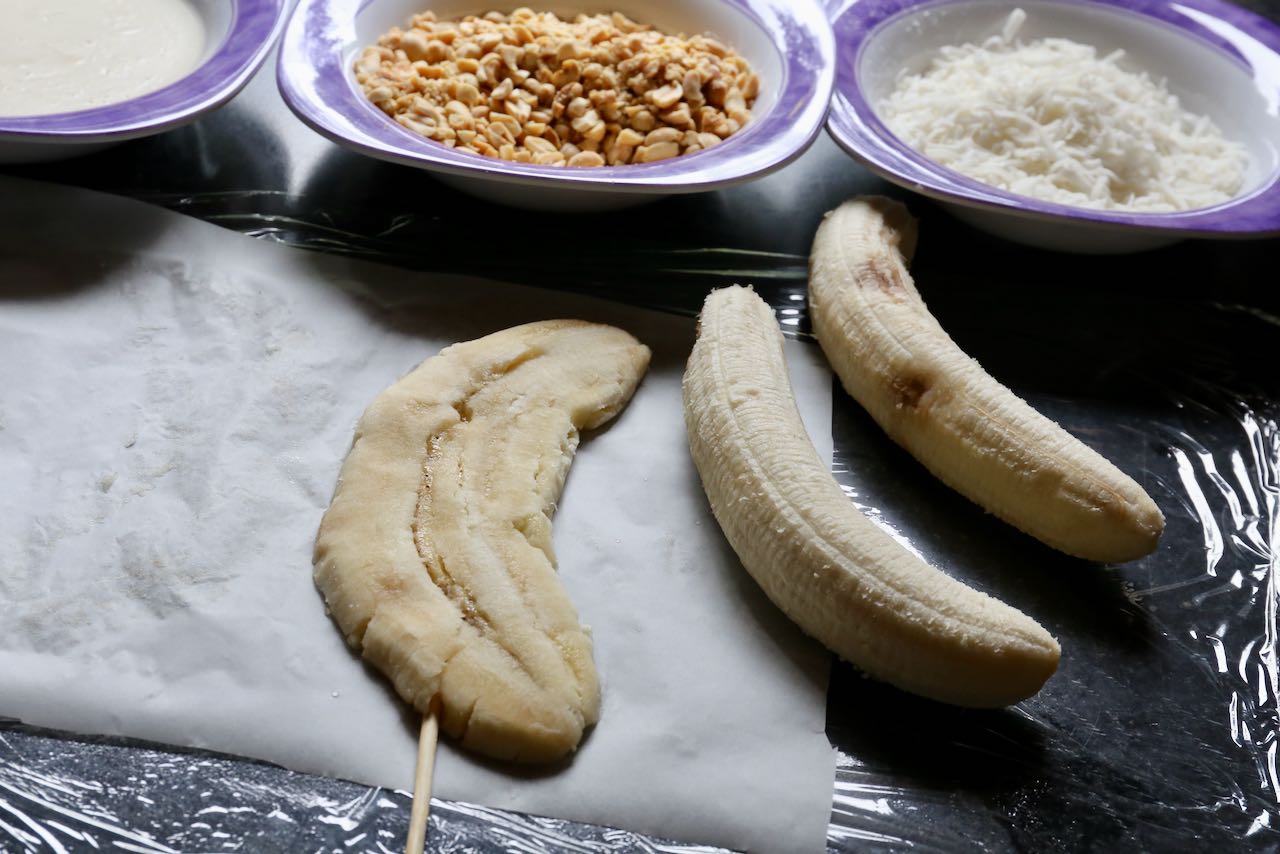 Kem Chuoi is a popular vegan and dairy free Vietnamese Banana Dessert.