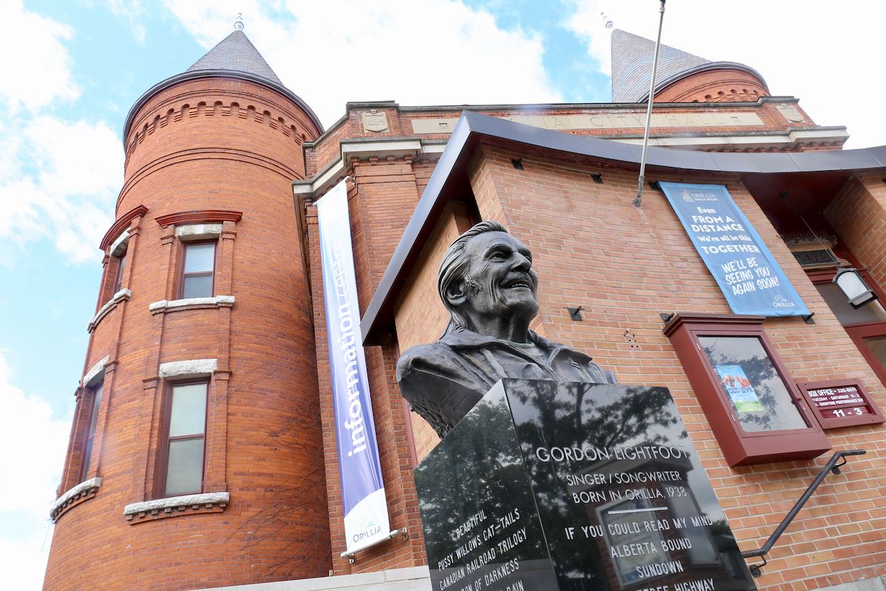 A performance at the Opera House is one of the best things to do in Orillia for music lovers.