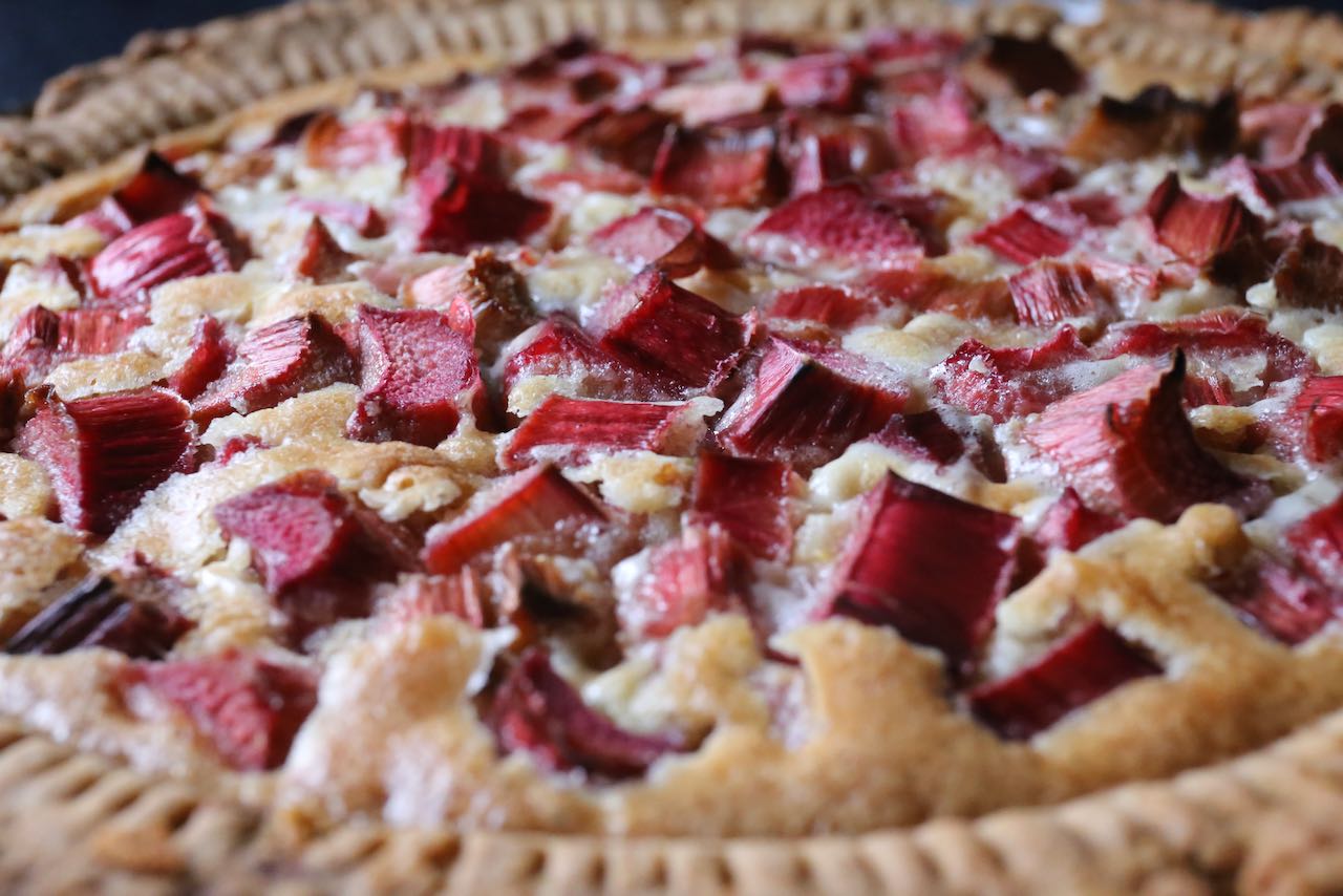 We love serving this Swedish Rhubarb Custard Tart to celebrate Midsommar. 