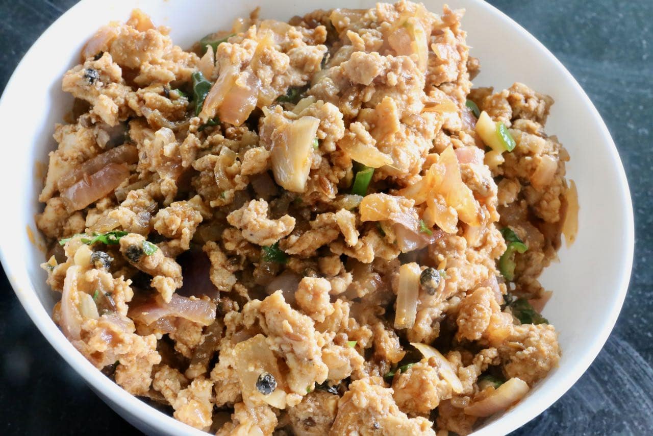 This Chicken Keema recipe is an easy, healthy and affordable Indian recipe. 