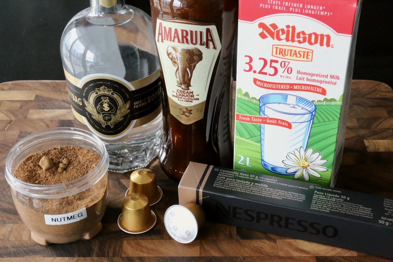 Easy White Russian Amarula Drink recipe ingredients.