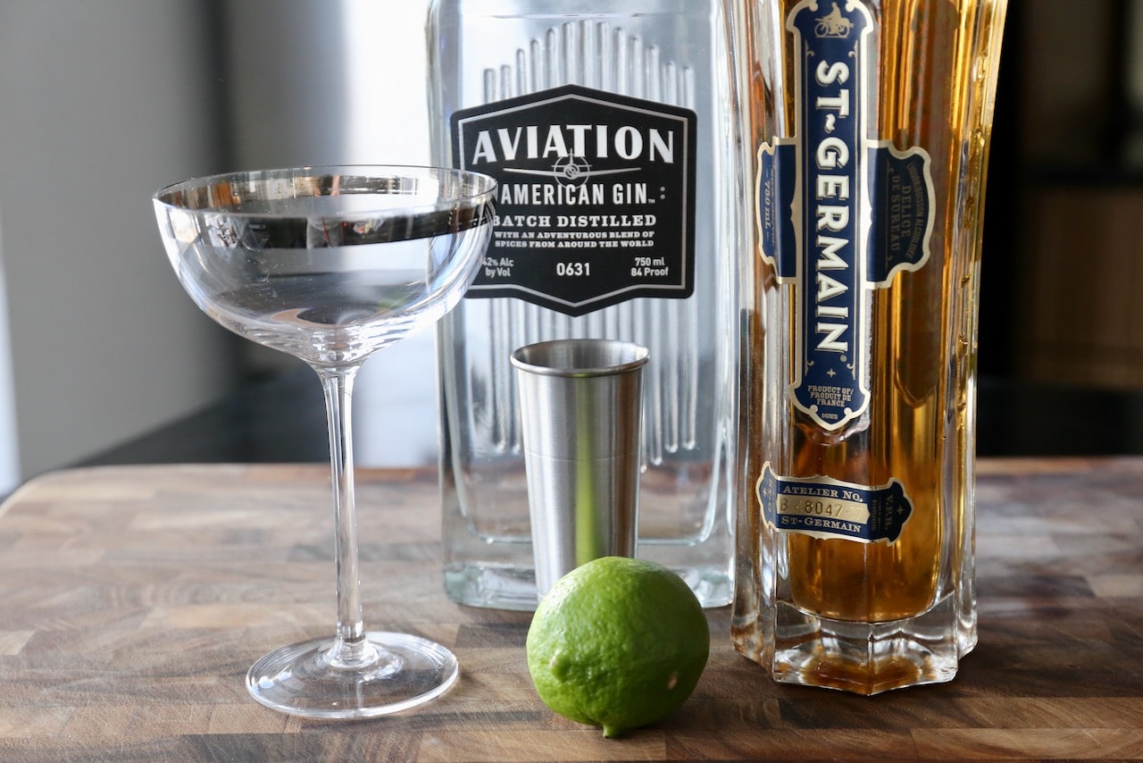 Traditional French Gimlet Elderflower Gin Cocktail recipe ingredients.