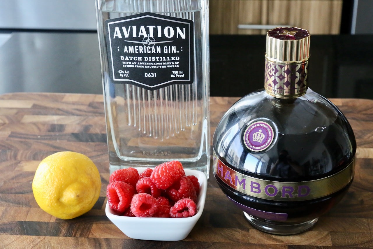 Homemade Raspberry Bramble Cocktail recipe ingredients. 