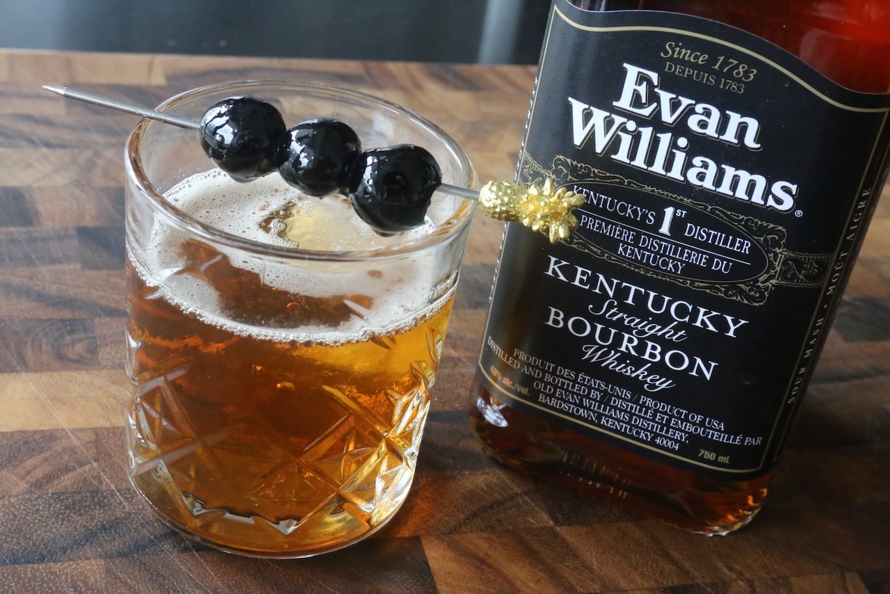 Now you're an expert on how to make an easy homemade Bourbon Manhattan Cocktail.