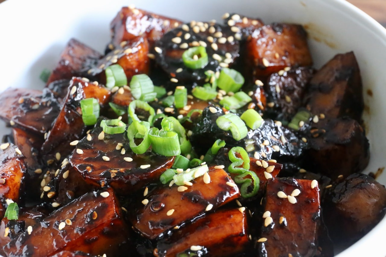 Korean Braised Potatoes are both salty and sweet.