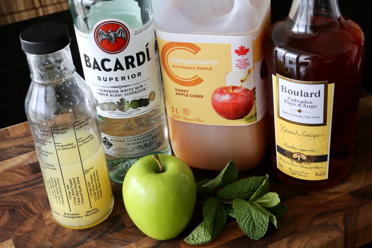 Homemade Apple Mojito Cocktail recipe ingredients.