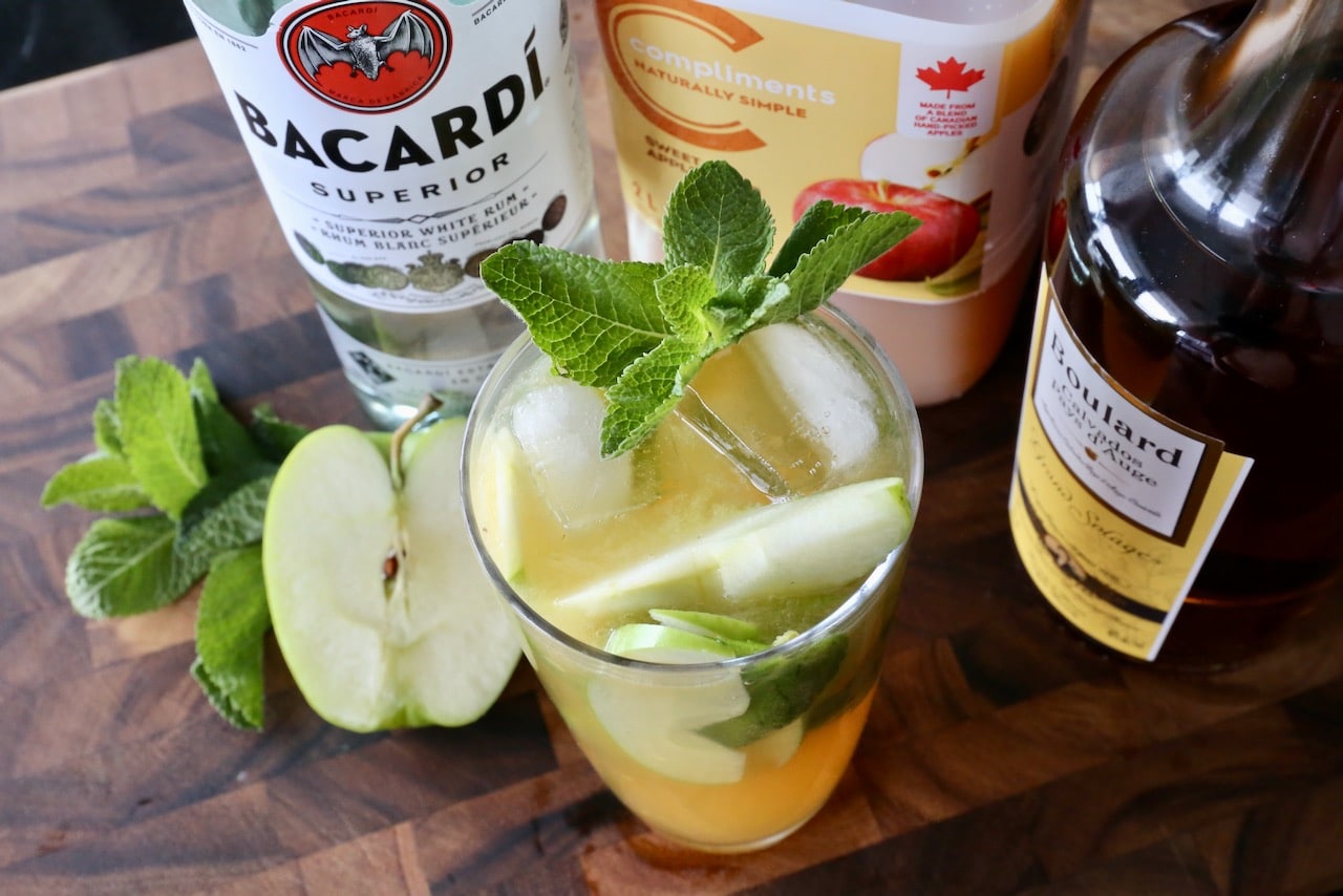 Green Apple Mojito Cocktail Photo Image.