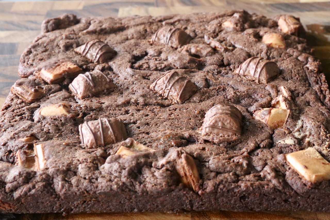 Kinder Bueno Brownie Photo Image.