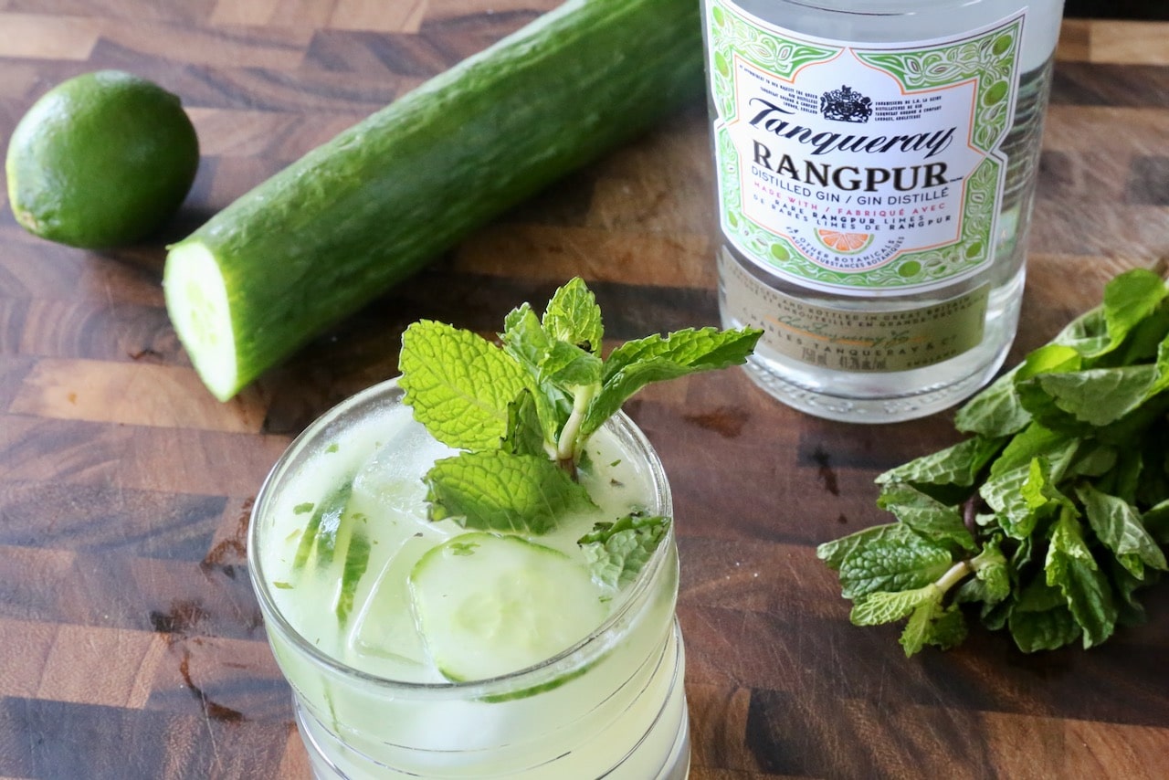 We suggest using your favourite premium gin when preparing a Mint Gimlet, like Tanqueray.