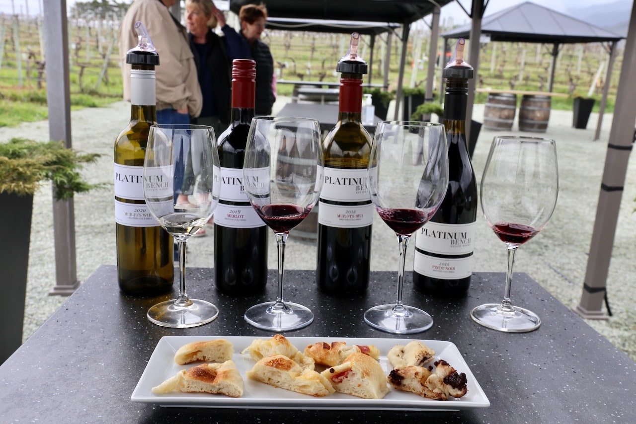 Arrive early in the morning at Platinum Bench to taste their very popular freshly baked bread.