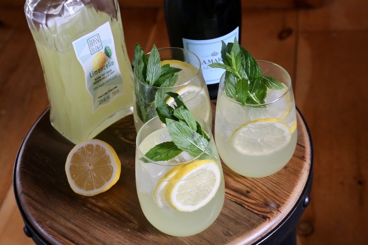 This easy Italian cocktail recipe is similar to a classic Aperol Spritz, swapping the beloved orange liqueur for Limoncello. 