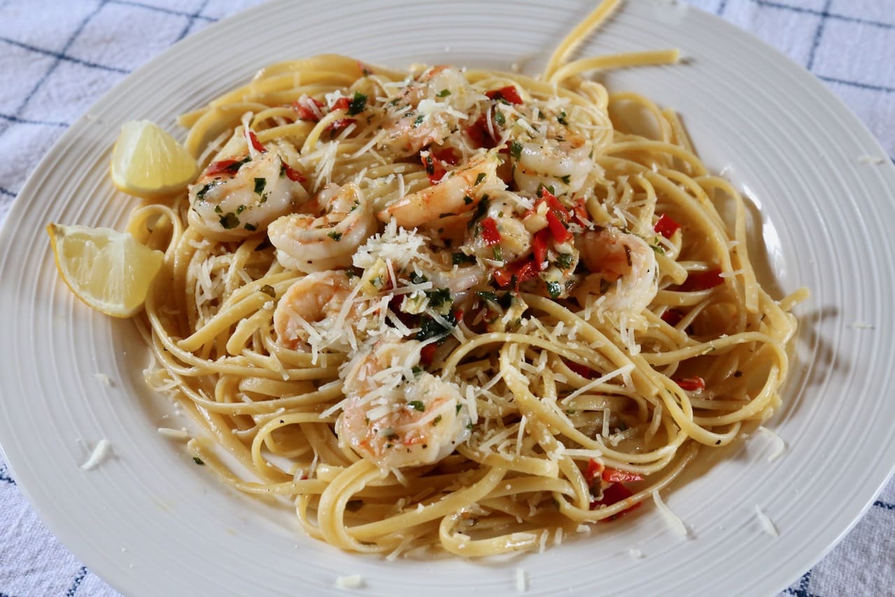 Now you're an expert on how to make spicy Prawn and Chilli Linguine Pasta!