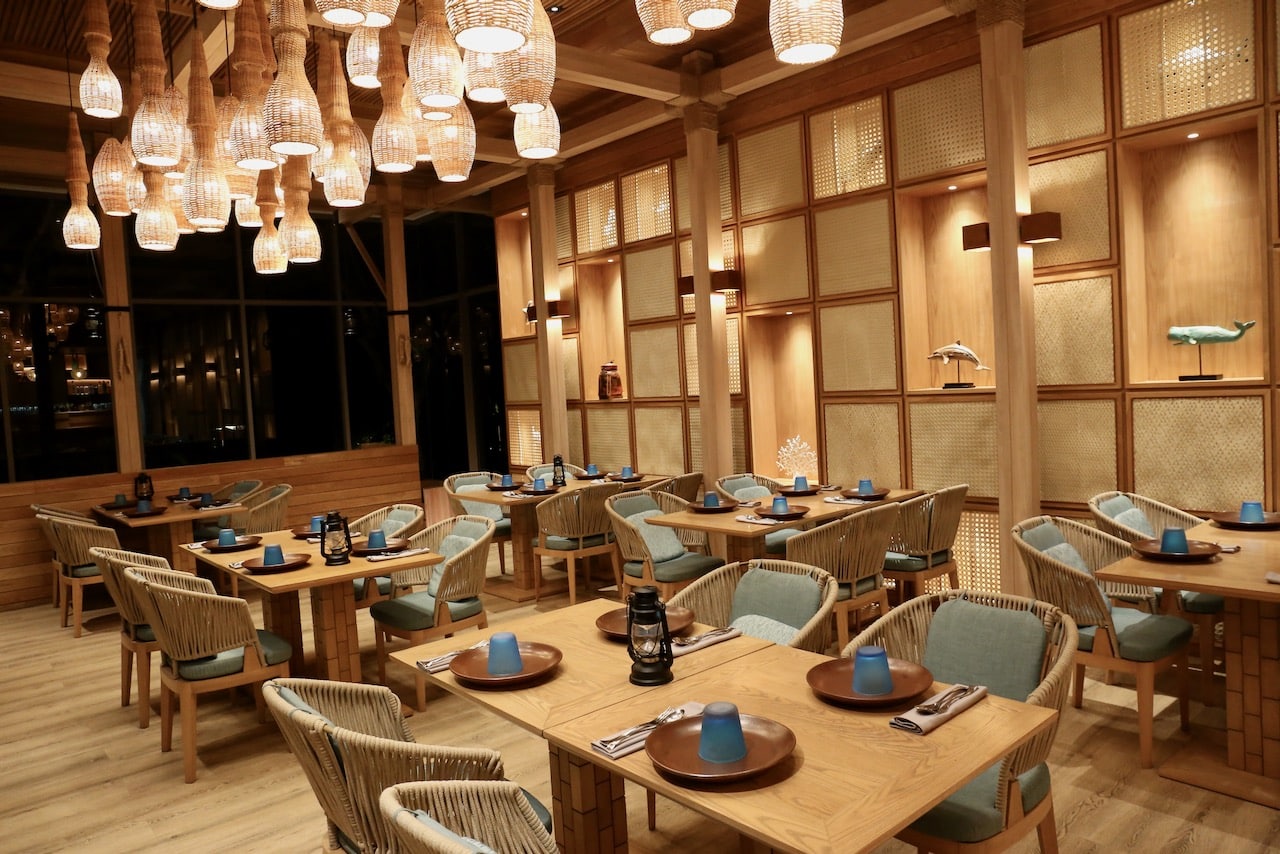 Enjoy a romantic Thai feast at the hotel's Takieng dining room.