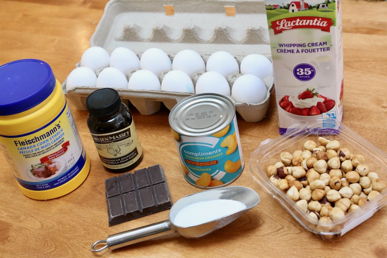 Traditional Budapestrulle recipe ingredients.