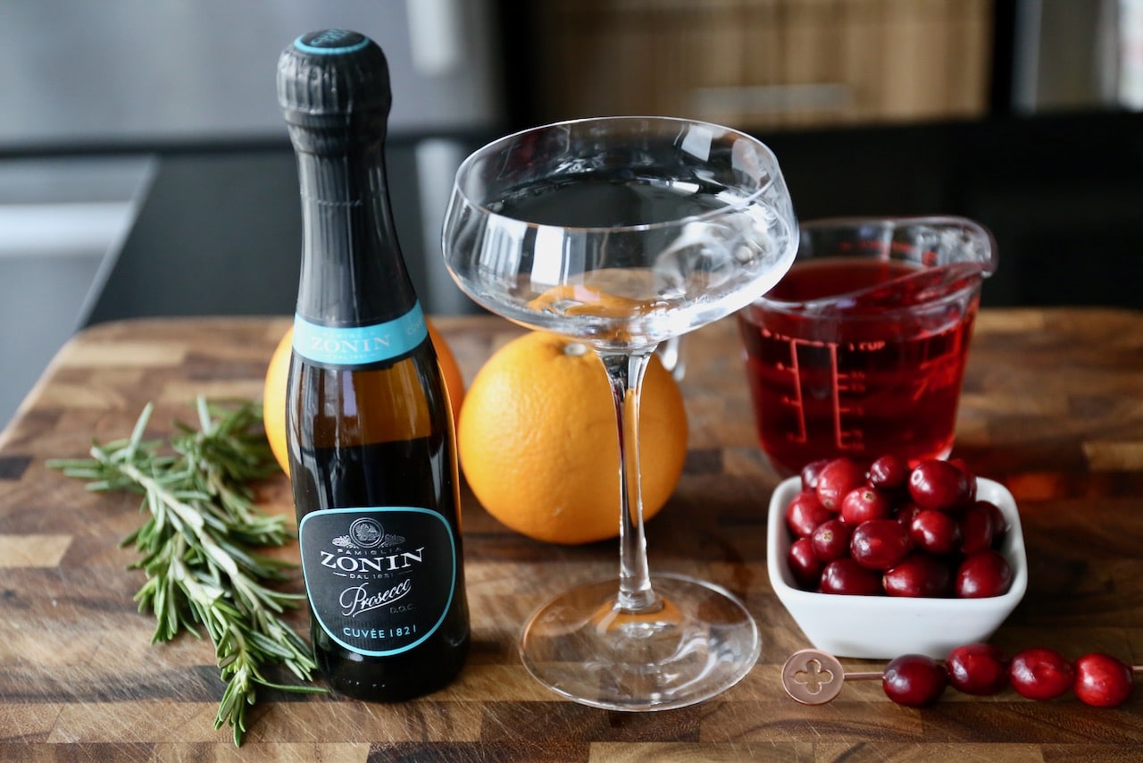 Christmosas cocktail recipe ingredients.