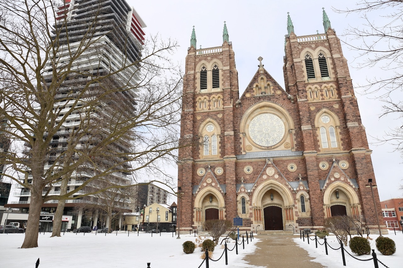 St. Peter's Cathedral Basilica is London's most iconic landmark. 