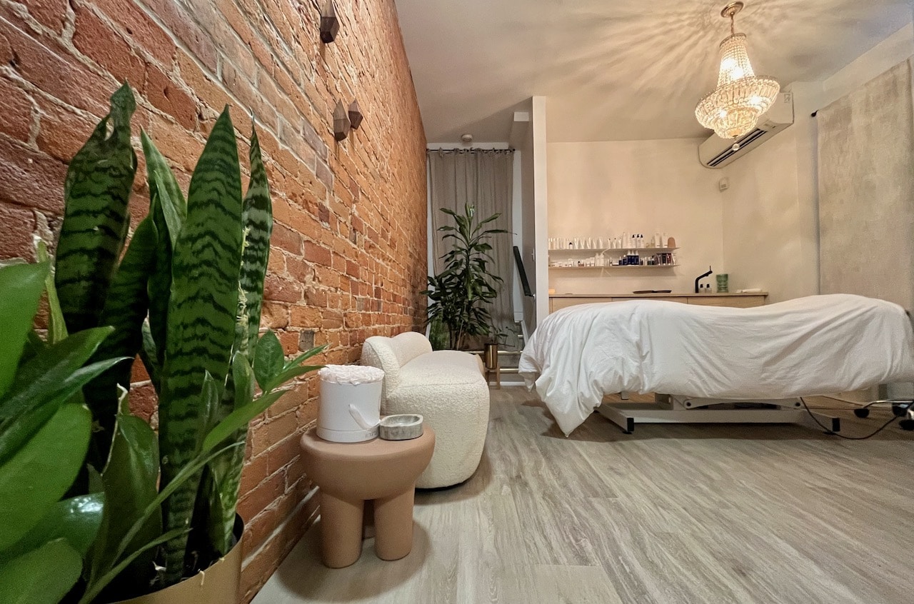 The boutique SKINBYVEE® studio, where facialist-to-the-stars Vee Mistry works her magic.